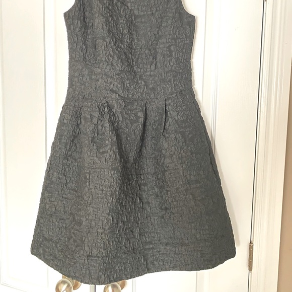 Floral Brocade Fit and Flare dress with Cut Out - Picture 7 of 13